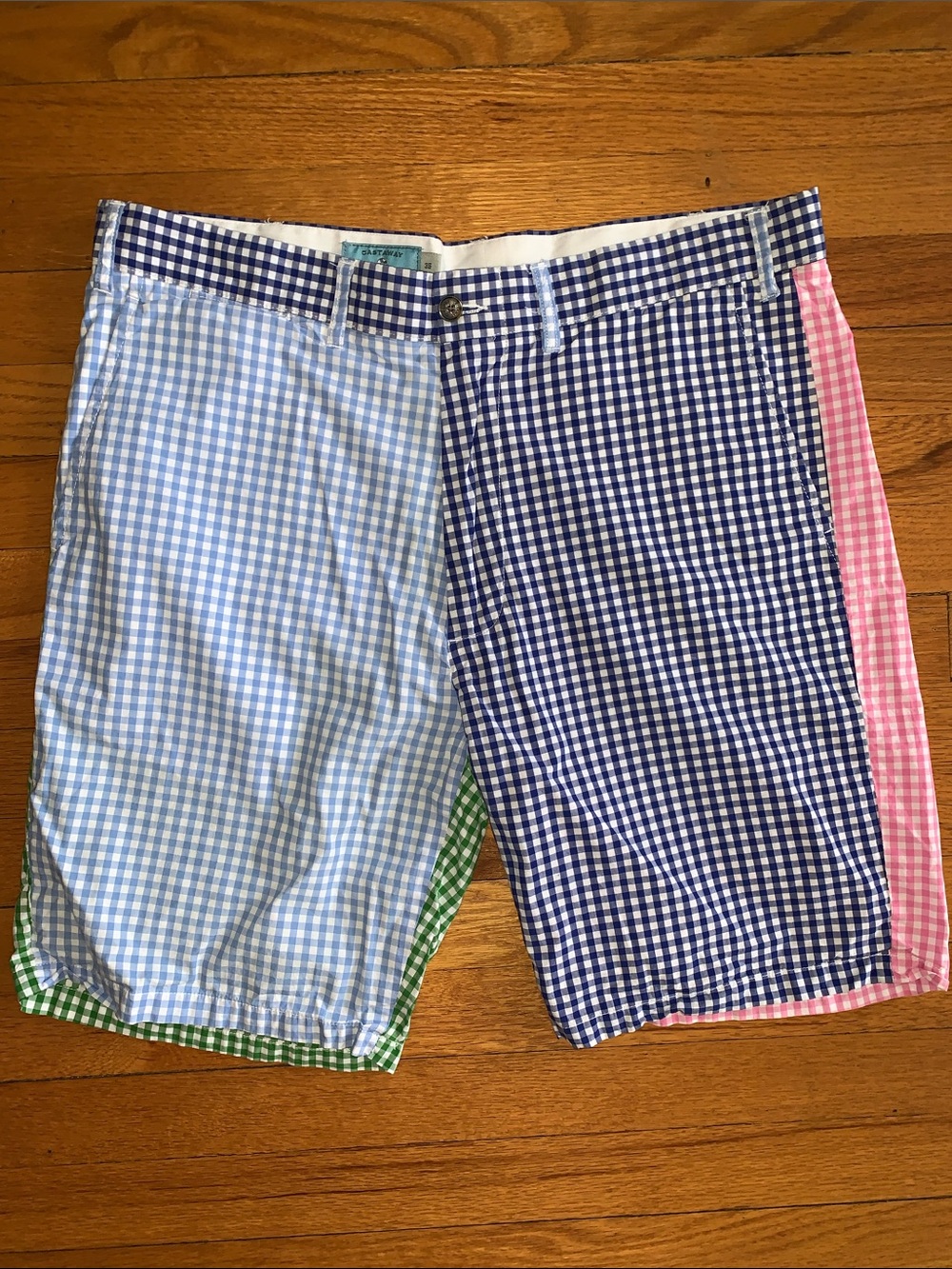 Castaway Nantucket Island Multi-Color Gingam Plaid Shorts (Size 35)